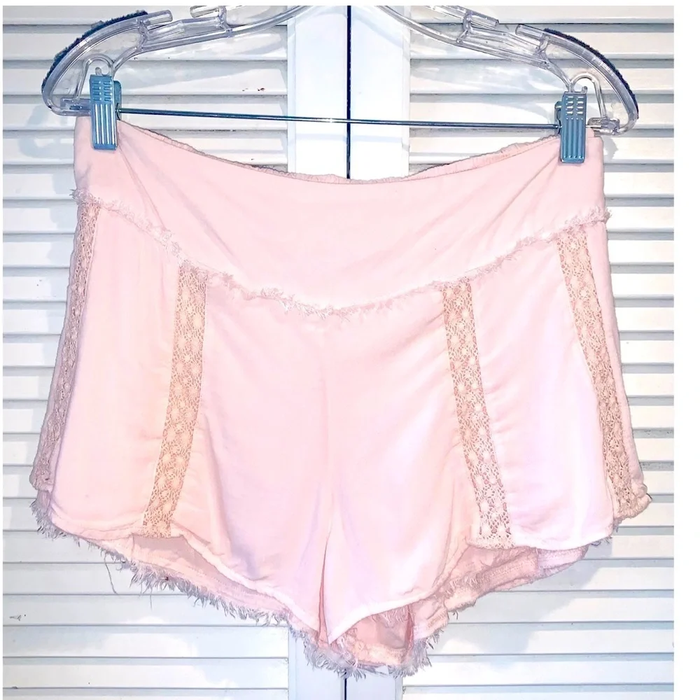 Vanilla Star Pale Pink stretchy frayed distressed double layered shorts XL